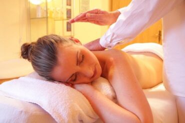 Massage therapy improves your posture